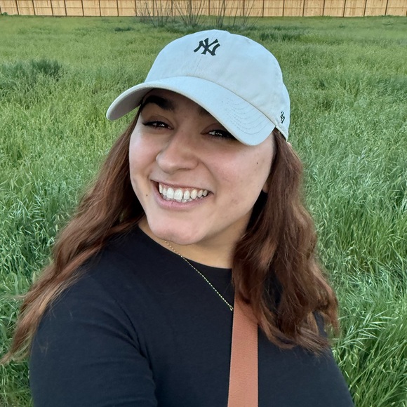 Haley🫧🎀✨ - Picture 1 of 1